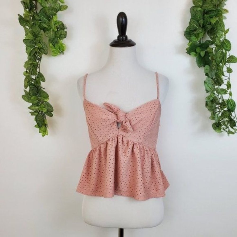 Chloe & Katie Pink Rose Tie Eyelet Peplum Tank Top Medium Spring Pull Over